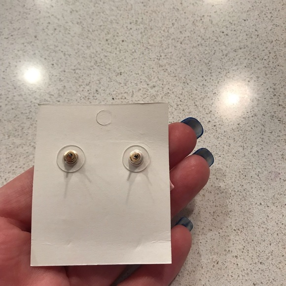 🆕 Beautiful Boho Flower Stud Earrings Pink - Picture 5 of 7